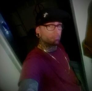 Meet your Posher, Carl